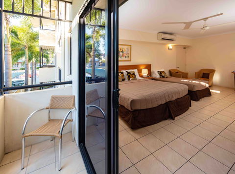 Cairns Queenscourt - Accommodation Yamba 2