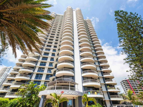 BreakFree Acapulco Resort - Accommodation Yamba 1