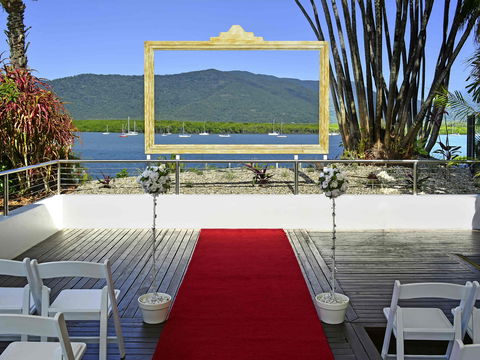 Pullman Reef Hotel Casino - Accommodation Yamba 1