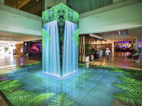 Pullman Reef Hotel Casino - Accommodation Yamba 2