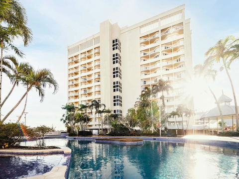 Pullman Cairns International - Accommodation Yamba 1