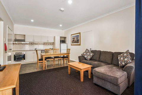 Karratha Central Apartments - Accommodation Yamba 11