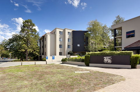 Astra Apartments The Griffin - Accommodation Yamba 3