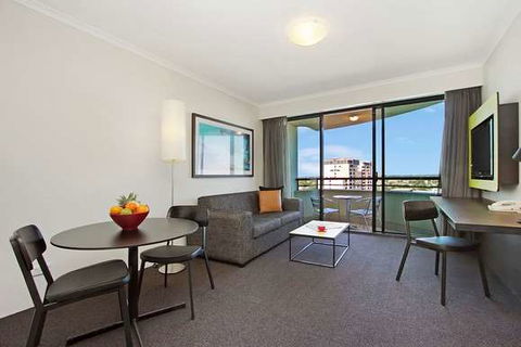 Mantra Parramatta - Accommodation Yamba 9