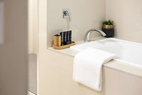 H on Smith Hotel - Accommodation Yamba 3