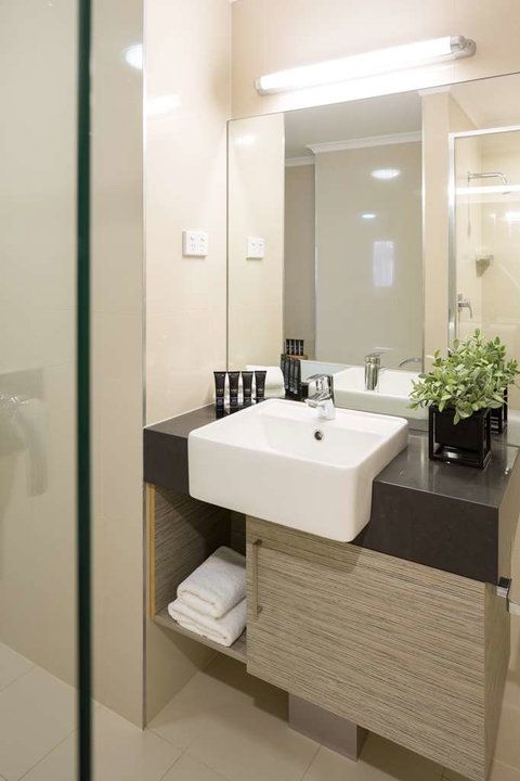 H on Smith Hotel - Accommodation Yamba 7