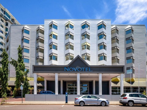 Novotel Darwin Atrium - Accommodation Yamba 1