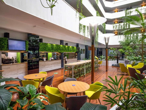 Novotel Darwin Atrium - Accommodation Yamba 3
