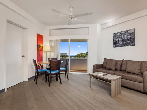 Novotel Darwin Atrium - Accommodation Yamba 6