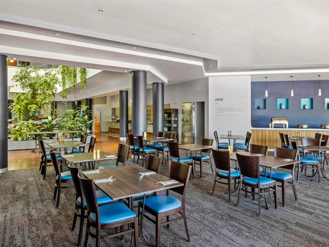 Novotel Darwin Atrium - Accommodation Yamba 11
