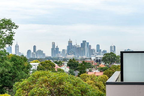 Artel Apartment Hotel Melbourne - Accommodation Yamba 1