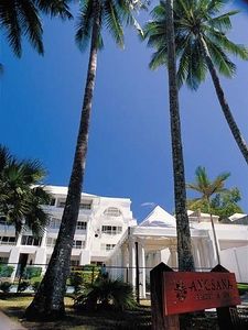 Alamanda Palm Cove - Accommodation Yamba 0