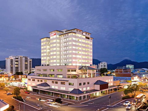 Cairns Central Plaza Apartment - Accommodation Yamba 0