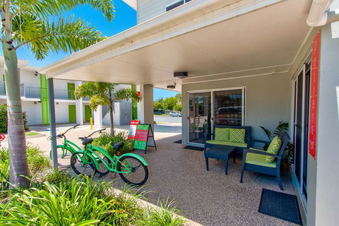 Mackay Oceanside Central Hotel - Accommodation Yamba 1
