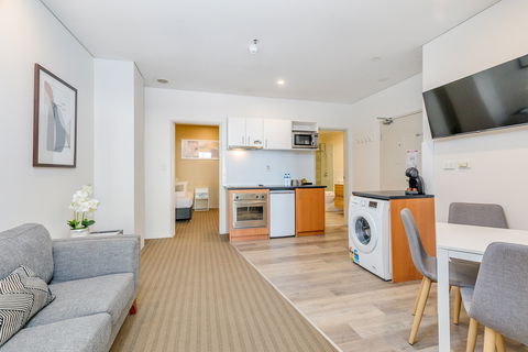 All Suites Perth - Accommodation Yamba 9