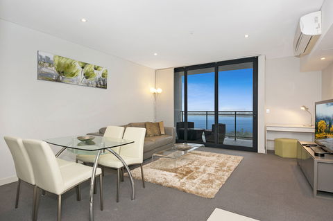 Astra Apartments Perth - Accommodation Yamba 7