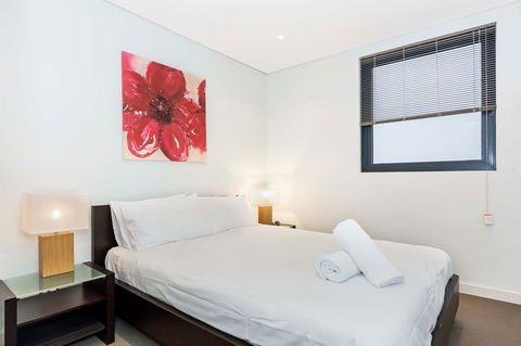 Astra Apartments Perth - Accommodation Yamba 11