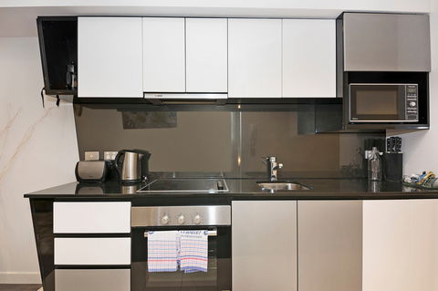 Astra Apartments Perth - Accommodation Yamba 14
