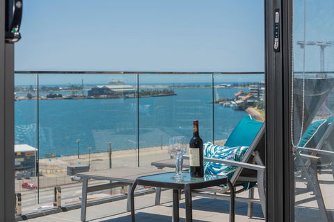 Astra Apartments Newcastle - Accommodation Yamba 15