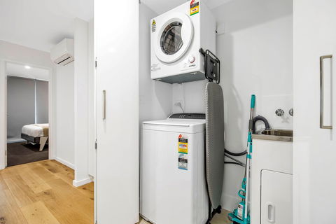 Astra Apartments Newcastle - Accommodation Yamba 16