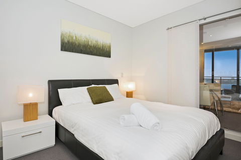 Astra Apartments Perth - Accommodation Yamba 3