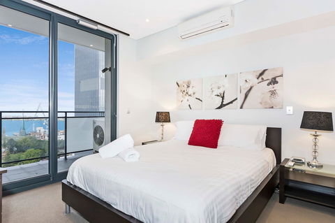 Astra Apartments Perth - Accommodation Yamba 13