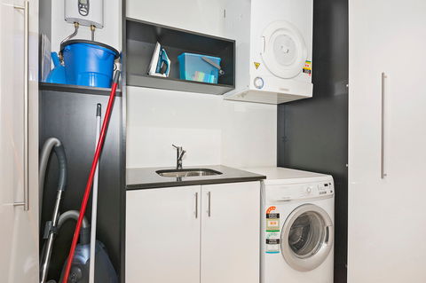 Astra Apartments Perth - Accommodation Yamba 15