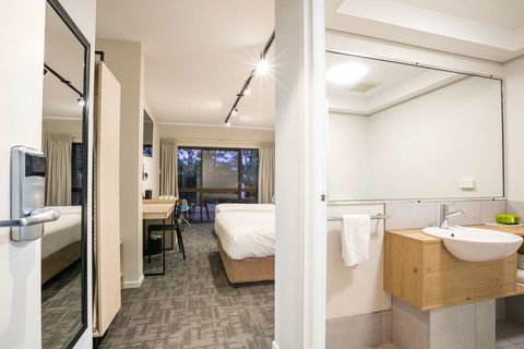 Kawana Waters Hotel By NightCap - Accommodation Yamba 7