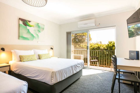 Nightcap at Blue Cattle Dog Hotel - Accommodation Yamba 1