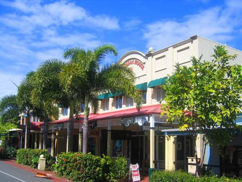 Macrossan House Boutique Holidays Apts - Accommodation Yamba 0
