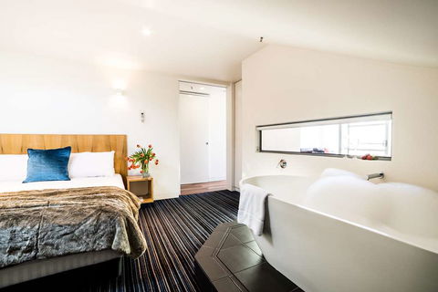 Salamanca Wharf Hotel - Accommodation Yamba 2