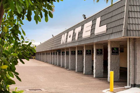 Dalrymple Motel - Accommodation Yamba 0