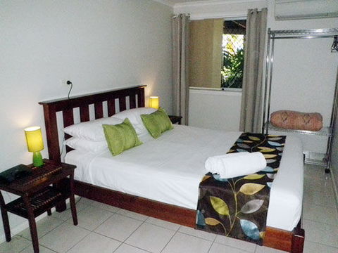 Airlie Apartments - Accommodation Yamba 0