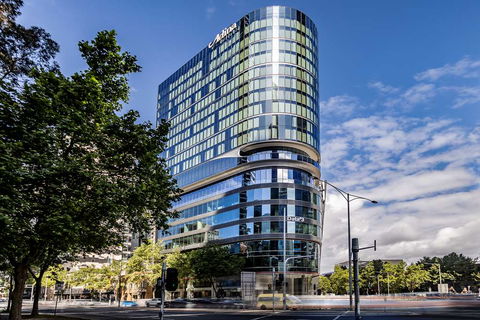 Adina Apartment Hotel Melbourne - Accommodation Yamba 2