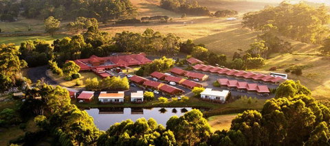 Tall Timbers - Accommodation Yamba 0