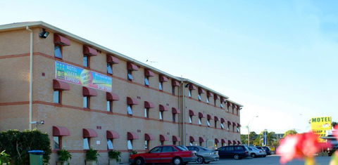 Arena Hotel - Accommodation Yamba 0