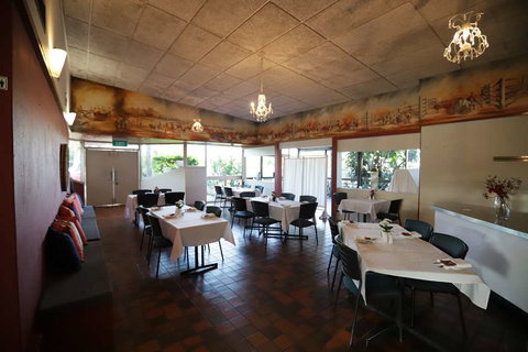 Emerald Central Hotel - Accommodation Yamba 3