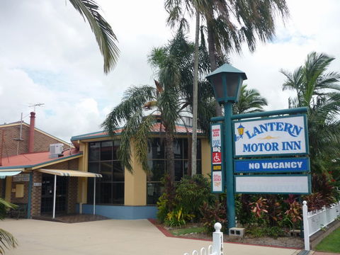 Lantern Motor Inn - Accommodation Yamba 0