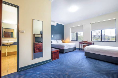 Atherton Hotel - Accommodation Yamba 4