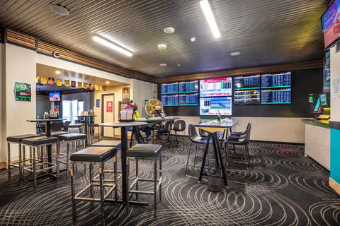 Atherton Hotel - Accommodation Yamba 5