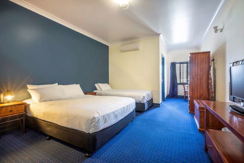 Atherton Hotel - Accommodation Yamba 8