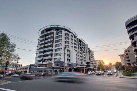 Adina Apartment Hotel Wollongong - Accommodation Yamba 2
