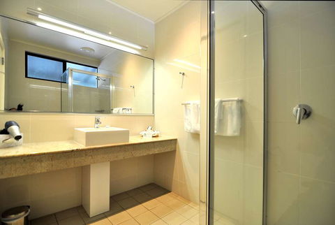 Mission Beach Resort - Accommodation Yamba 1