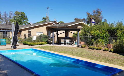 Amber Court Motor Inn - Accommodation Yamba 2