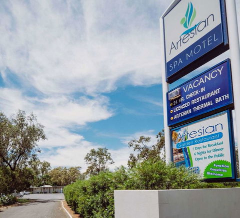 Artesian Spa Motor Inn - Accommodation Yamba 0