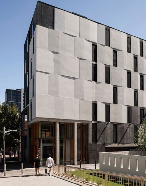 Alex Hotel, Perth - Accommodation Yamba 0