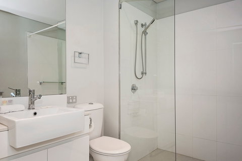 Astra Apartments Perth - Accommodation Yamba 2