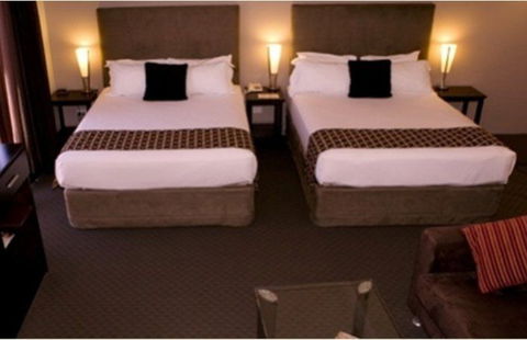 Joondalup City Hotel - Accommodation Yamba 1