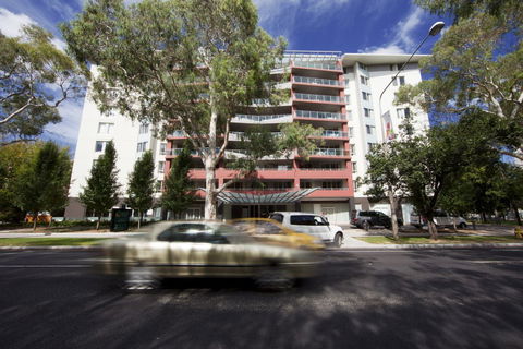 Pacific Suites Canberra - Accommodation Yamba 0