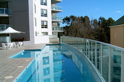 Pacific Suites Canberra - Accommodation Yamba 2